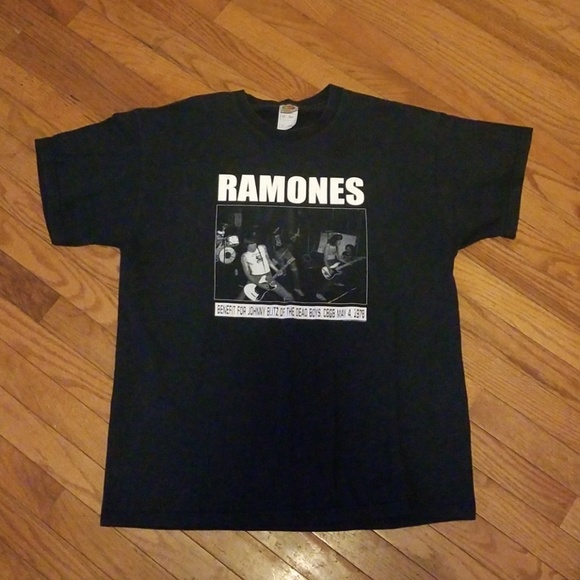 Fruit of the Loom Other - Vintage Ramones T Shirt Size XL